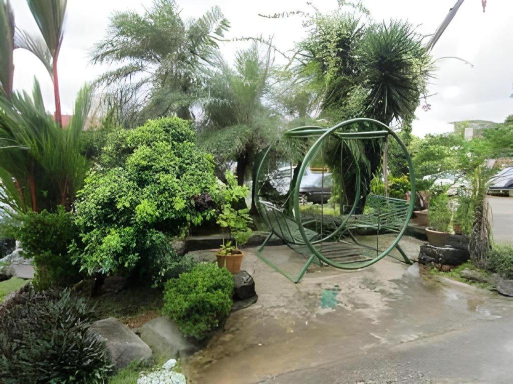 Hotel Hung Hung Kuching Esterno foto
