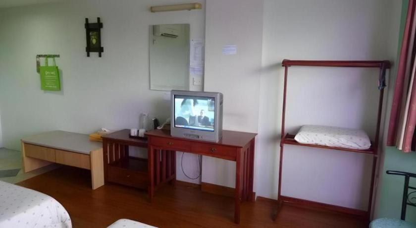 Hotel Hung Hung Kuching Esterno foto