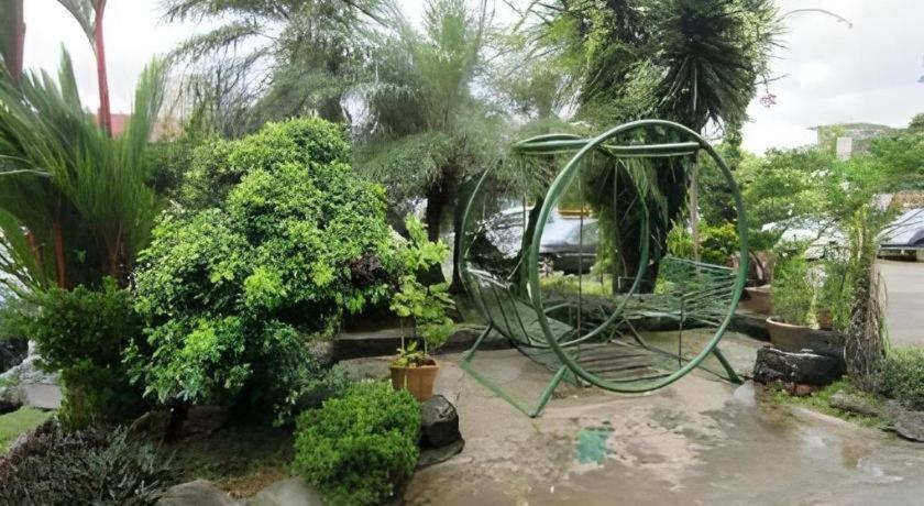 Hotel Hung Hung Kuching Esterno foto