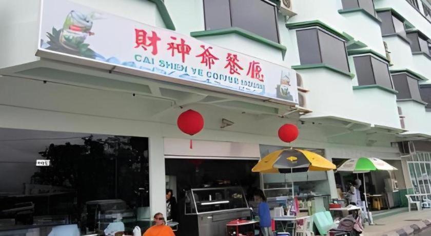 Hotel Hung Hung Kuching Esterno foto