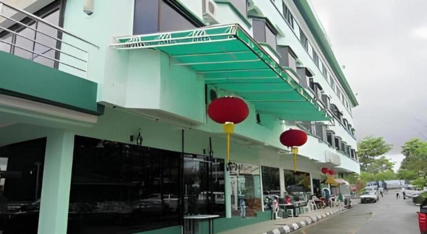 Hotel Hung Hung Kuching Esterno foto