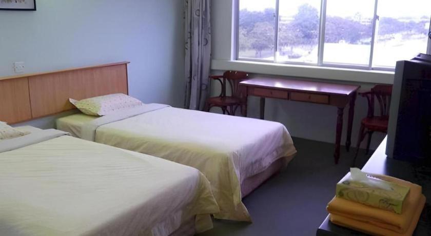Hotel Hung Hung Kuching Esterno foto